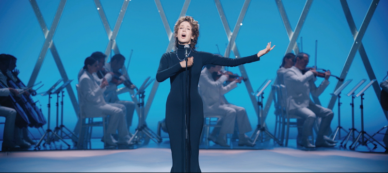 「タイタニック」の名曲歌唱シーン公開 セリーヌ・ディオンの半生を描く「ヴォイス・オブ・ラブ」