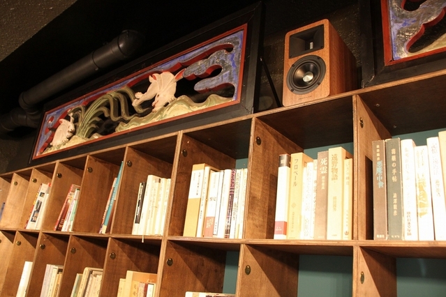 映画館ルックの隠れ家的なシェア型書店「猫の本棚」、本の街・神保町に誕生！ 店主に聞く - 画像3