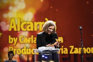 第72回ベルリン国際映画祭、金熊賞はスペインのカルラ・シモン監督「Alcarras」 カンヌ、ベネチアに続き女性監督に栄冠