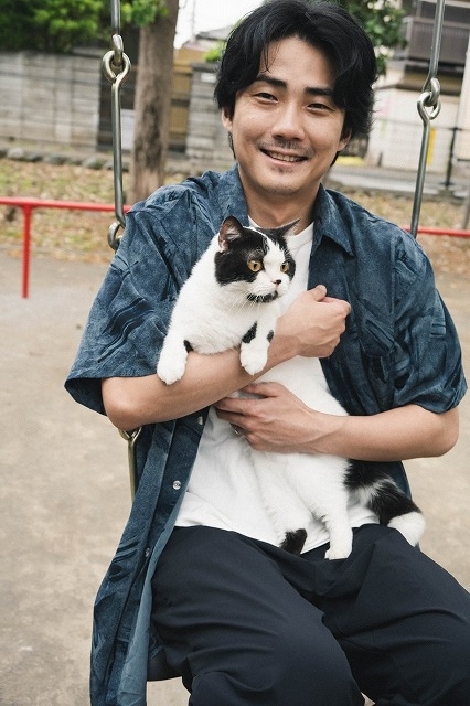 「愛なのに」「猫は逃げた」に登場する猫たち！ 瀬戸康史ら主要キャストとの共演ショット - 画像2