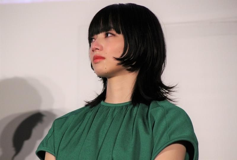 小松菜奈、「余命10年」原作者・小坂流加さんの家族からの手紙に涙「家宝にします」