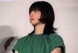 涙を流す小松菜奈