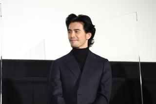 アンセル・エルゴート「TOKYO VICE」で来日！ 舞台挨拶もこなすほど日本語が上達