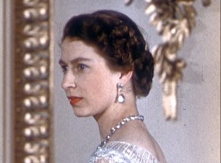エリザベス女王96歳の誕生日！　初の長編ドキュメンタリーから場面写真公開