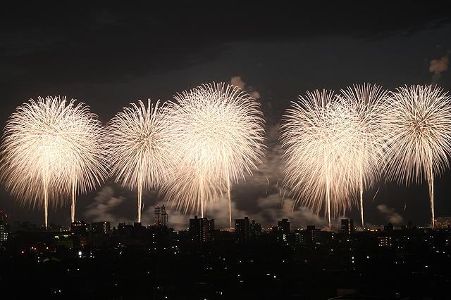 「この空の花 長岡花火物語」