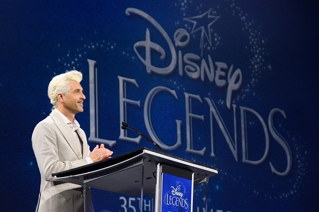 【D23 EXPO】チャドウィック・ボーズマンさん、「ディズニー・レジェンド・アワード」を受賞 兄がファン7000人を前に感動スピーチ
