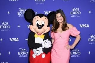 【D23 EXPO】チャドウィック・ボーズマンさん、「ディズニー・レジェンド・アワード」を受賞 兄がファン7000人を前に感動スピーチ