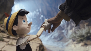 トム・ハンクスが考える“名作映画の条件”とは？　「ピノキオ」特別映像が公開