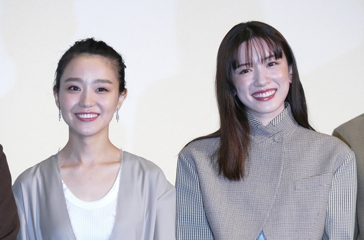 永野芽郁、美脚でファン魅了 主演作「マイ・ブロークン・マリコ」は