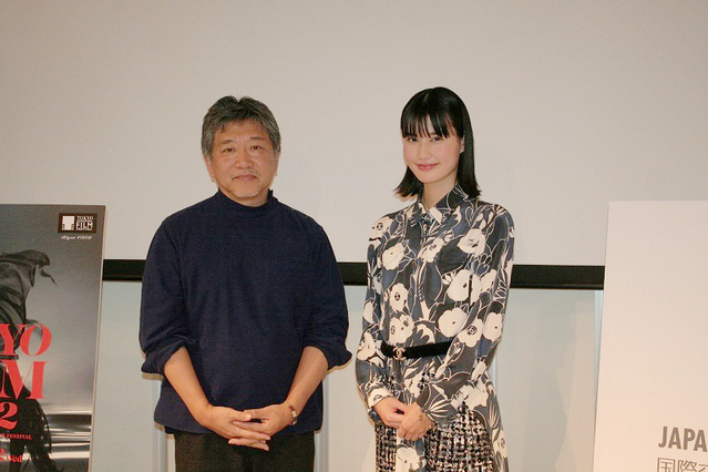 橋本愛と是枝裕和監督が日本映画の未来に向けてトーク