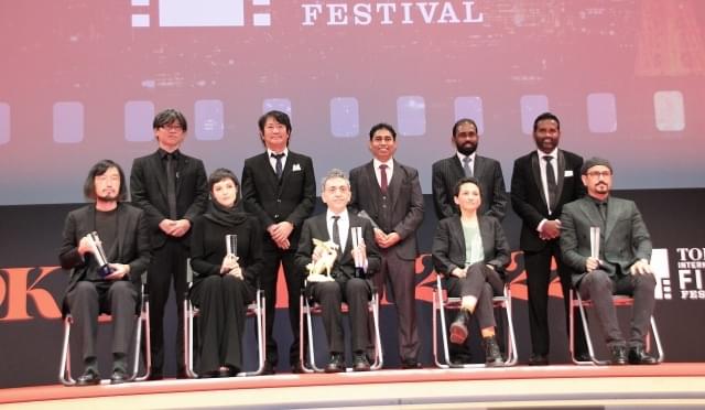 第35回東京国際映画祭、心理スリラー「ザ・ビースト」がグランプリ・最優秀監督賞・男優賞の3冠 : 映画ニュース - 映画.com