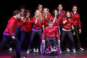 大ヒットミュージカルコメディ「Glee」が小説に