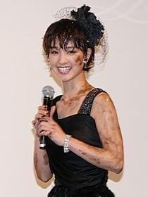 “泥メイク” 剛力彩芽に客席驚き　米ドラマ「プリティ・リトル・ライアーズ」PR