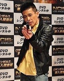 海外ドラマをPRした柳沢慎吾