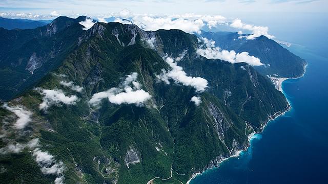 台湾のいまを全編空撮で捉えた