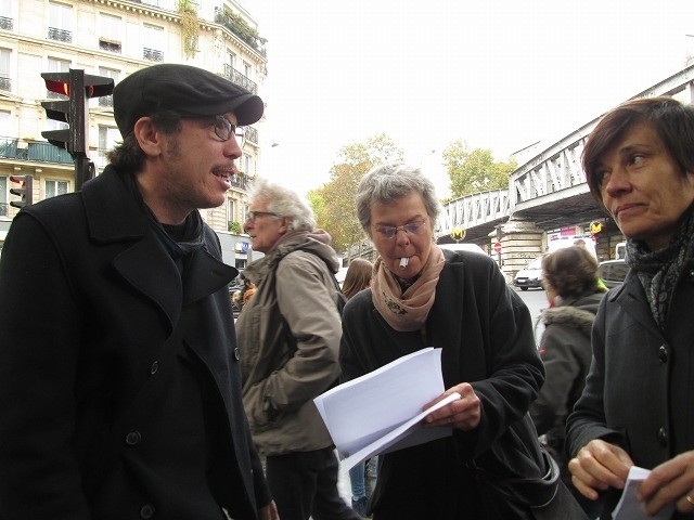 （左から）俳優レダ・カテブ、パスカル・フェラン、カトリーヌ・コルシニ