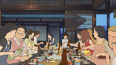 お盆に家族、親戚が集まる日本の懐かしい風景