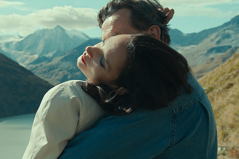 山逢いのホテルで : 作品情報・キャスト・あらすじ・動画