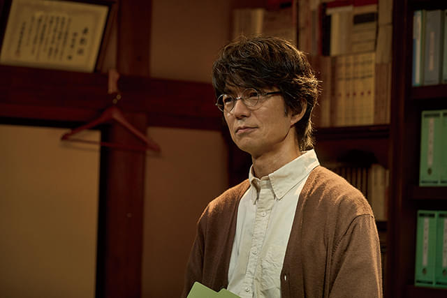 仲村トオルの「ブラック・ショーマン」の画像