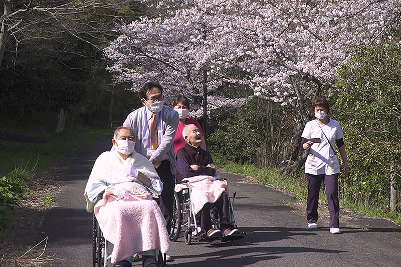 近江ミッション　願いと 祈りと 喜びと : 作品情報・キャスト・あらすじ・動画