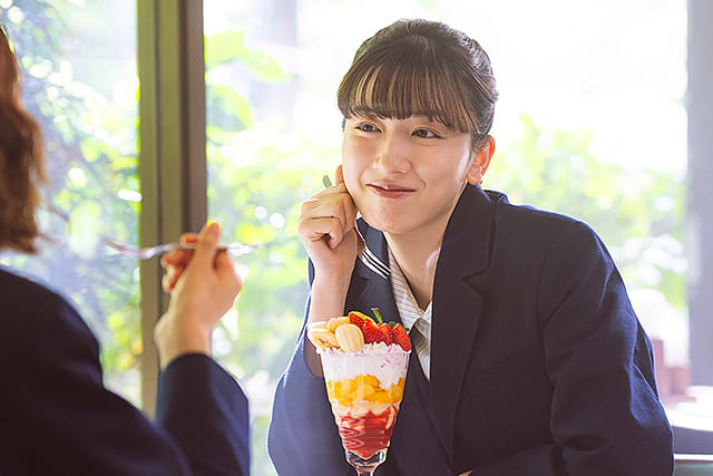 永野芽郁の「かくかくしかじか」の画像