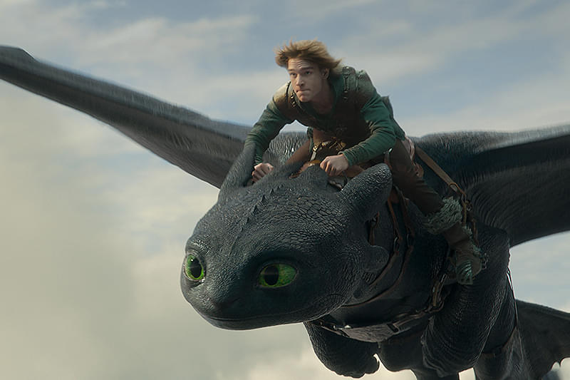 【ヒックとドラゴン アニメ 映画 Tシャツ US公式】 入手困難 USA公式 ヒックとドラゴン アニメ 映画 キャラクター T