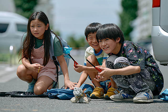 瑠璃の「ふつうの子ども」の画像