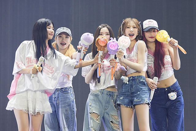 Red Velvet Happiness Diary : My Dear, ReVe1uv In Cinemas