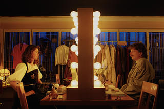 役者になったスパイ