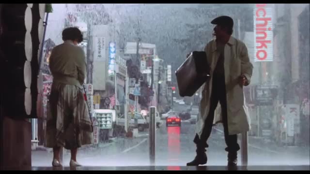本編冒頭映像