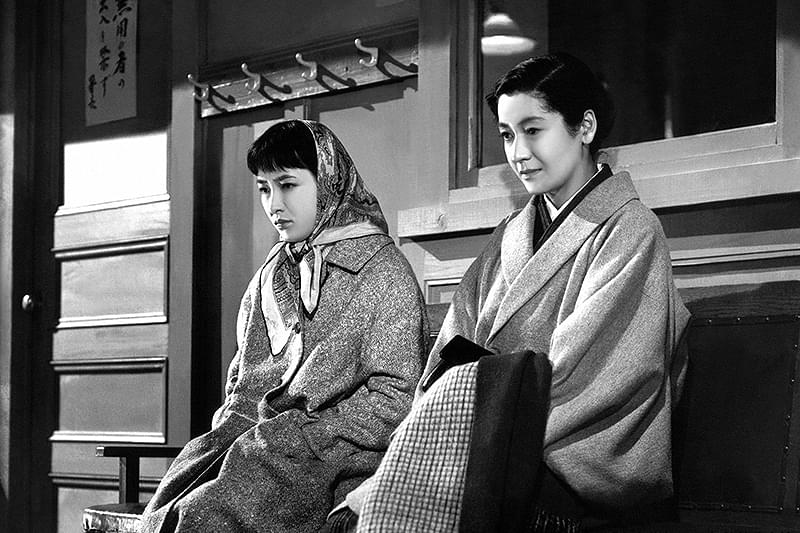 Amazon.co.jp: 東京暮色 [DVD] : 原節子, 有馬稲子, 笠智衆