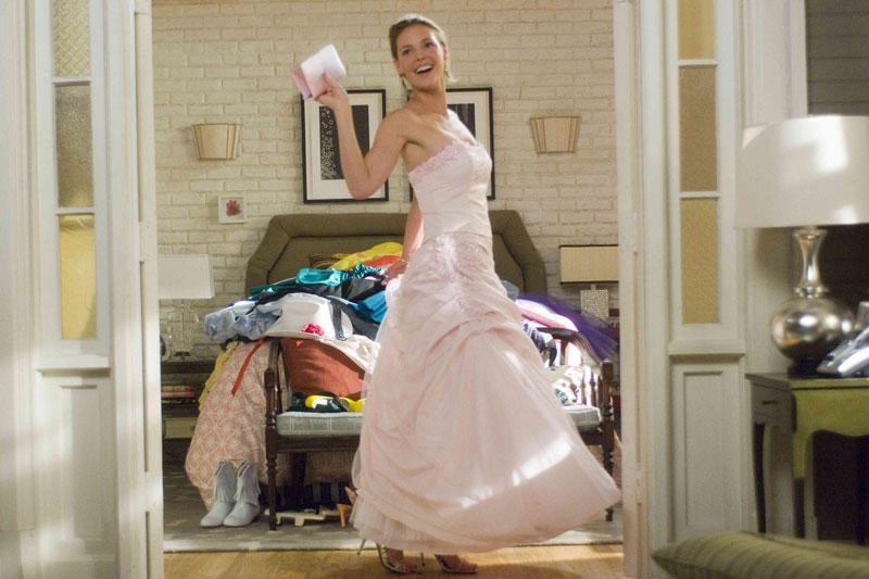 幸せになるための27のドレス : 作品情報 - 映画.com