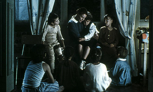 ベレン・ルエダの「永遠のこどもたち」の画像