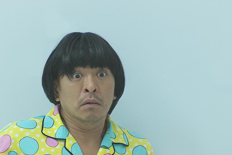 松本人志監督作品 松本人志監督】R100 | 宅配DVDレンタルのTSUTAYA DISCAS
