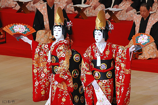 坂東玉三郎（5代目）の「シネマ歌舞伎 京鹿子娘二人道成寺」の画像