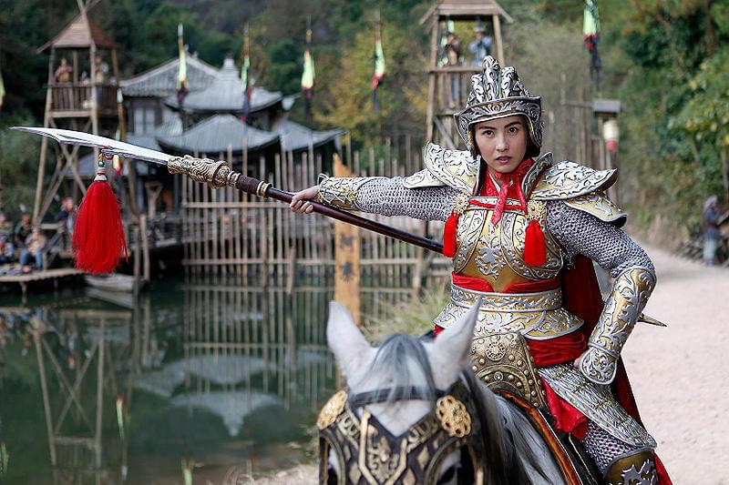 女ドラゴンと怒りの未亡人軍団 : 作品情報・キャスト・あらすじ・動画