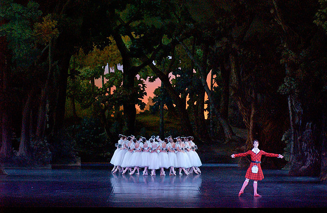 マチュー・ガニオの「パリ・オペラ座へようこそ ライブビューイング2012～2013 第7作 ラ・シルフィード（バレエ）」の画像