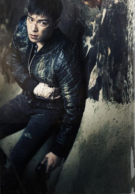 未開封◇ BIGBANG TOP THE COMMITMENT 同窓生 写真集