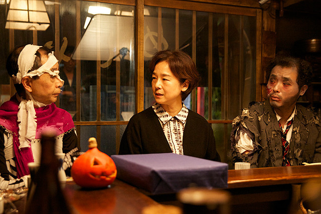 田中裕子の「映画 深夜食堂」の画像