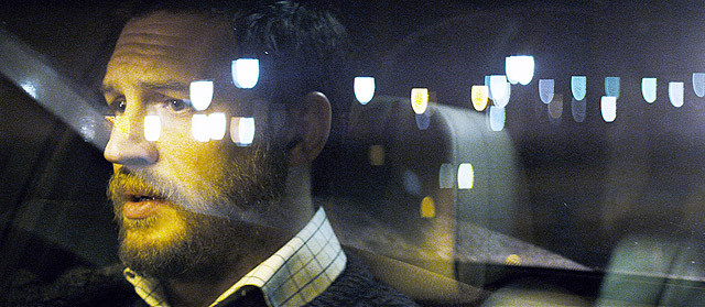 トム・ハーディの「オン・ザ・ハイウェイ その夜、86分」の画像
