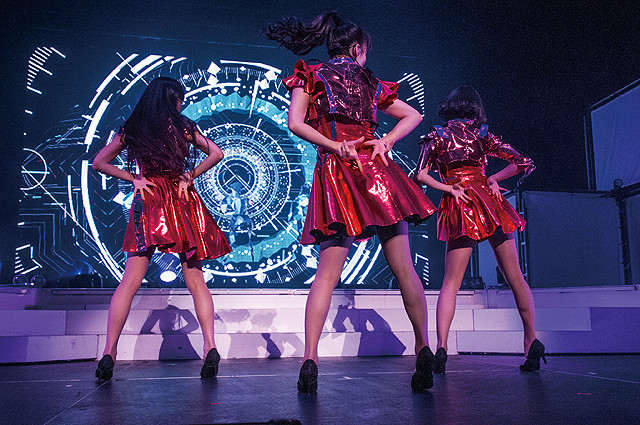 WE ARE Perfume WORLD TOUR 3rd DOCUMENT : 作品情報 - 映画.com