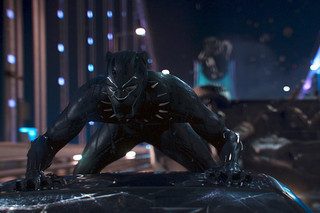 ブラックパンサーの映画評論『マーベルが生んだ黒豹は、スーパーヒーローの多様性を高らかに叫ぶ』