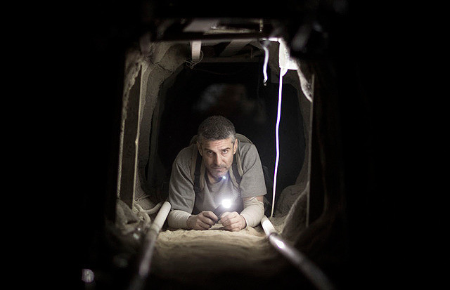 レオナルド・スバラーリャの「エンド・オブ・トンネル」の画像