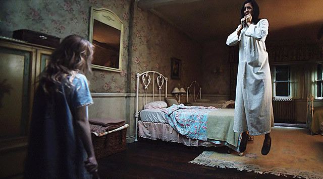 ステファニー・シグマンの「アナベル 死霊人形の誕生」の画像