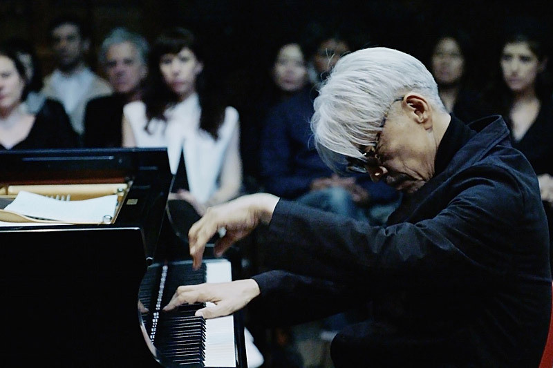 坂本龍一 PERFORMANCE IN NEW YORK: async : 作品情報 - 映画.com