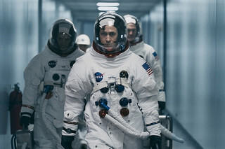 ファースト・マンの映画評論『月面踏査の偉業と共に迫る、宇宙飛行士のリリシズム』
