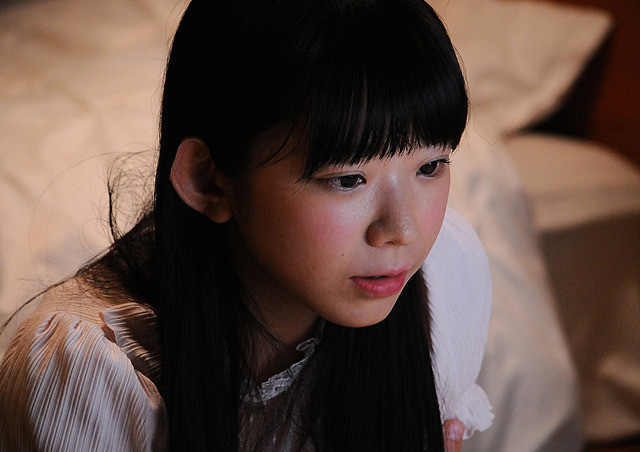 長澤茉里奈の「少女ピカレスク」の画像