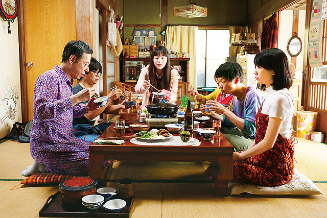 浜野謙太の「おいしい家族」の画像
