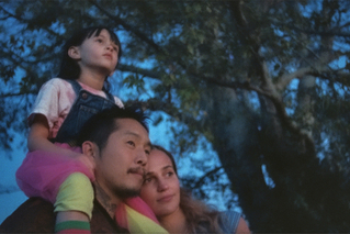 ブルー・バイユーの映画評論『アメリカの移民法に引き裂かれる韓国系移民と家族の物語を、小さな名優が支える！』