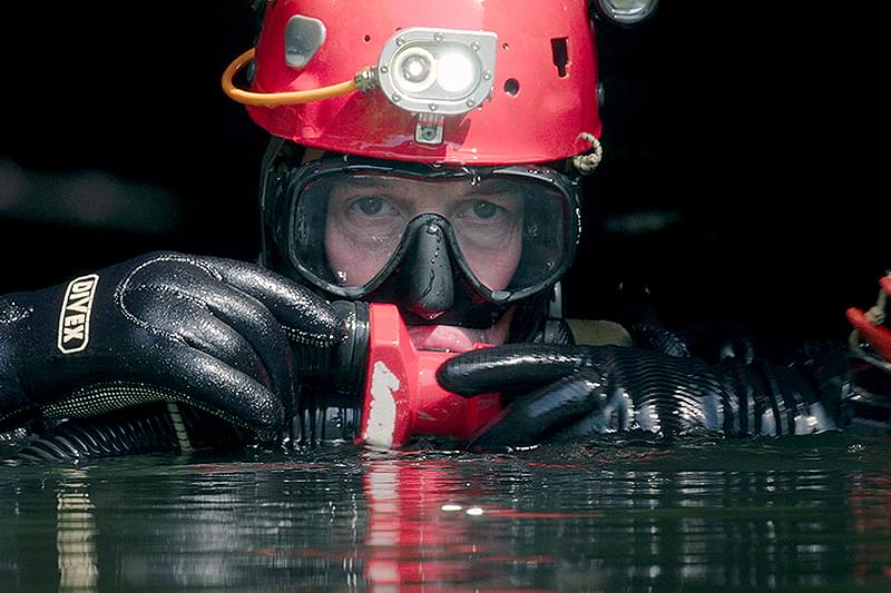 THE RESCUE 奇跡を起こした者たち : 作品情報・キャスト・あらすじ・動画